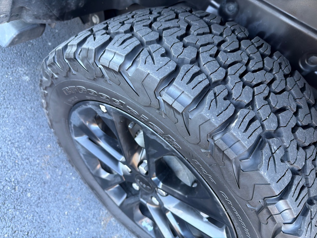 Photo 15 of this JEEP WRANGLER UNLIMI
