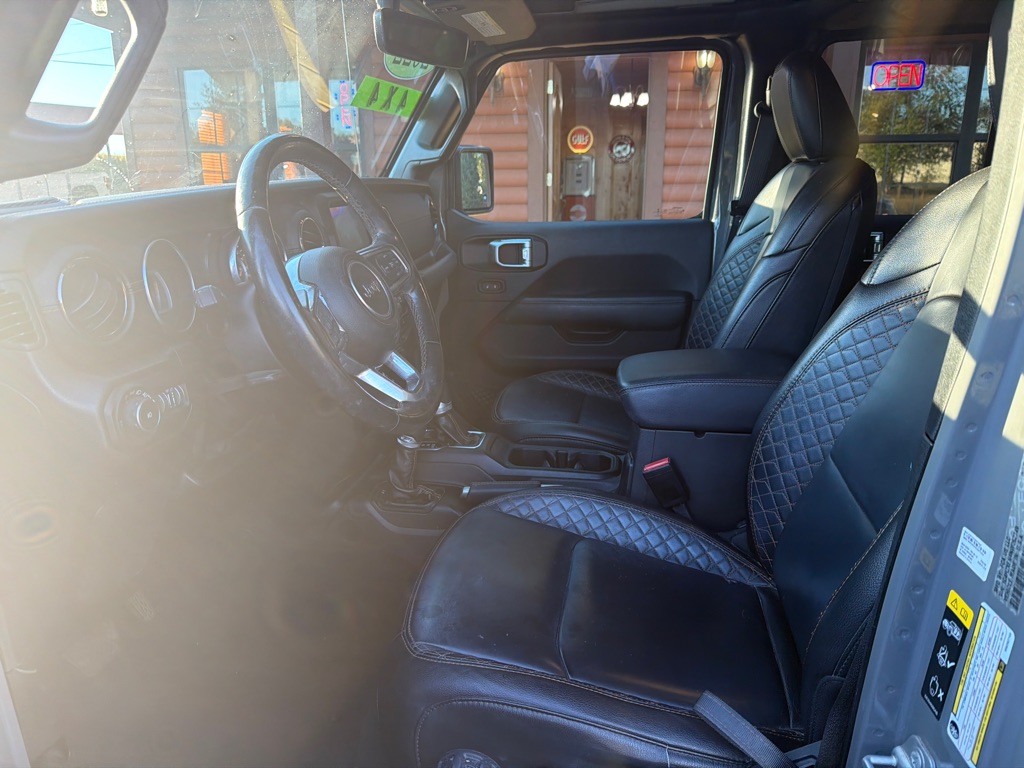 Photo 19 of this JEEP WRANGLER UNLIMI