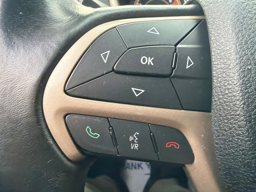 Photo 24 of this JEEP CHEROKEE