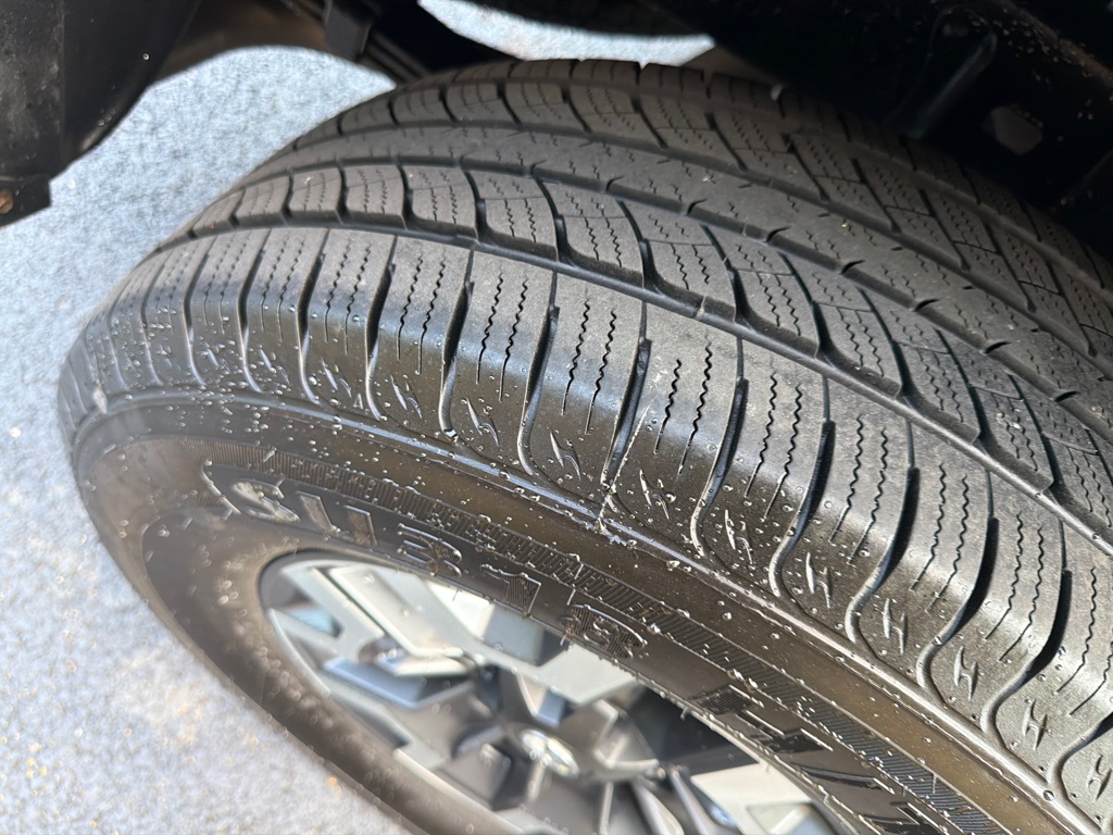 Photo 8 of this TOYOTA TACOMA