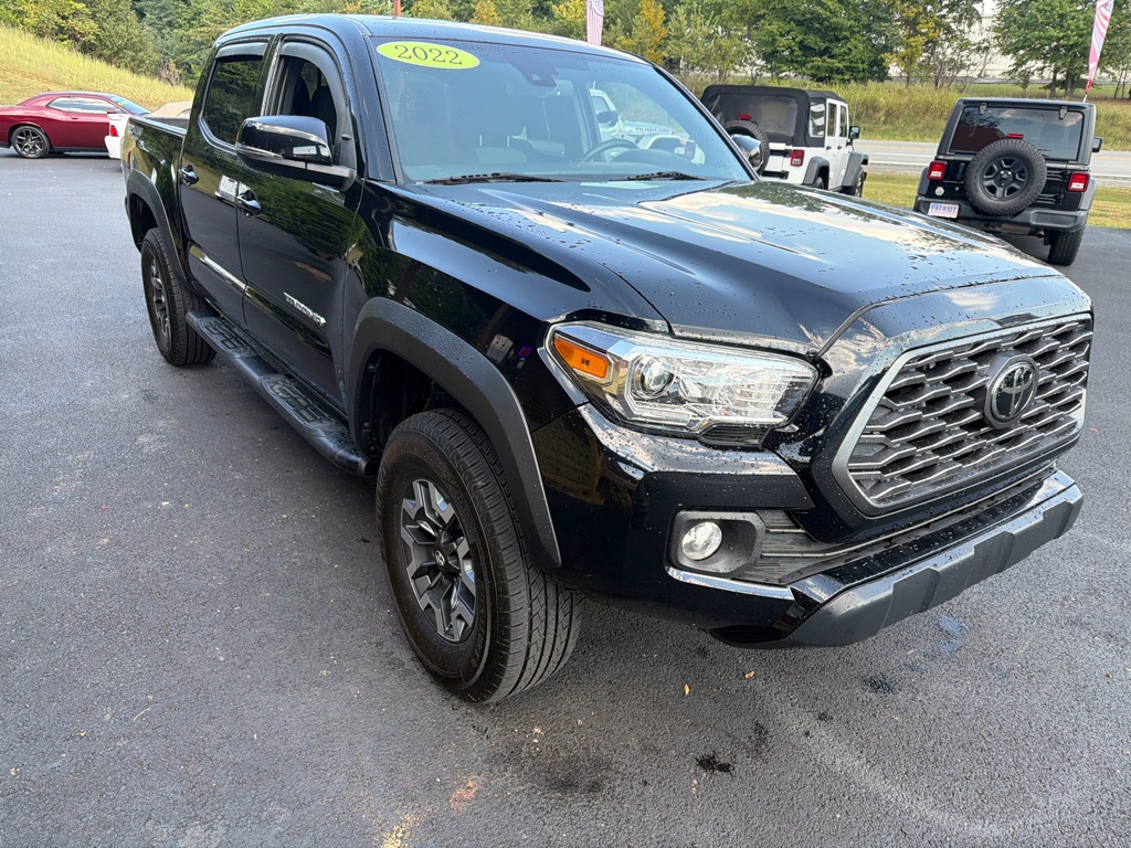 Photo 4 of this TOYOTA TACOMA