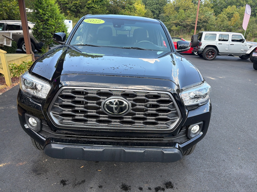 Photo 3 of this TOYOTA TACOMA