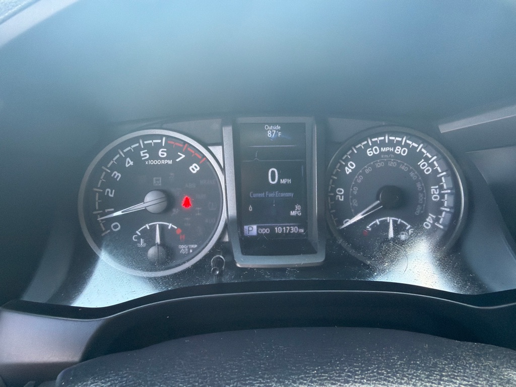 Photo 20 of this TOYOTA TACOMA