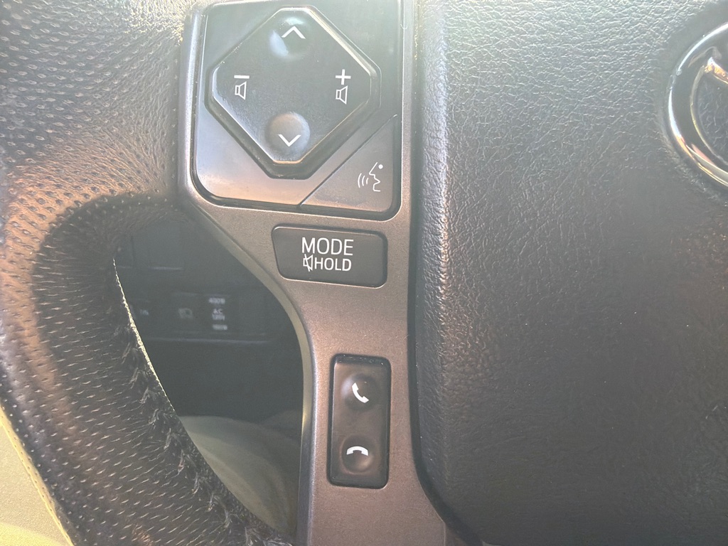 Photo 28 of this TOYOTA TACOMA