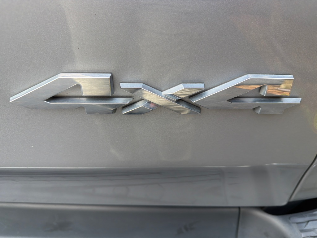 Photo 10 of this RAM 1500