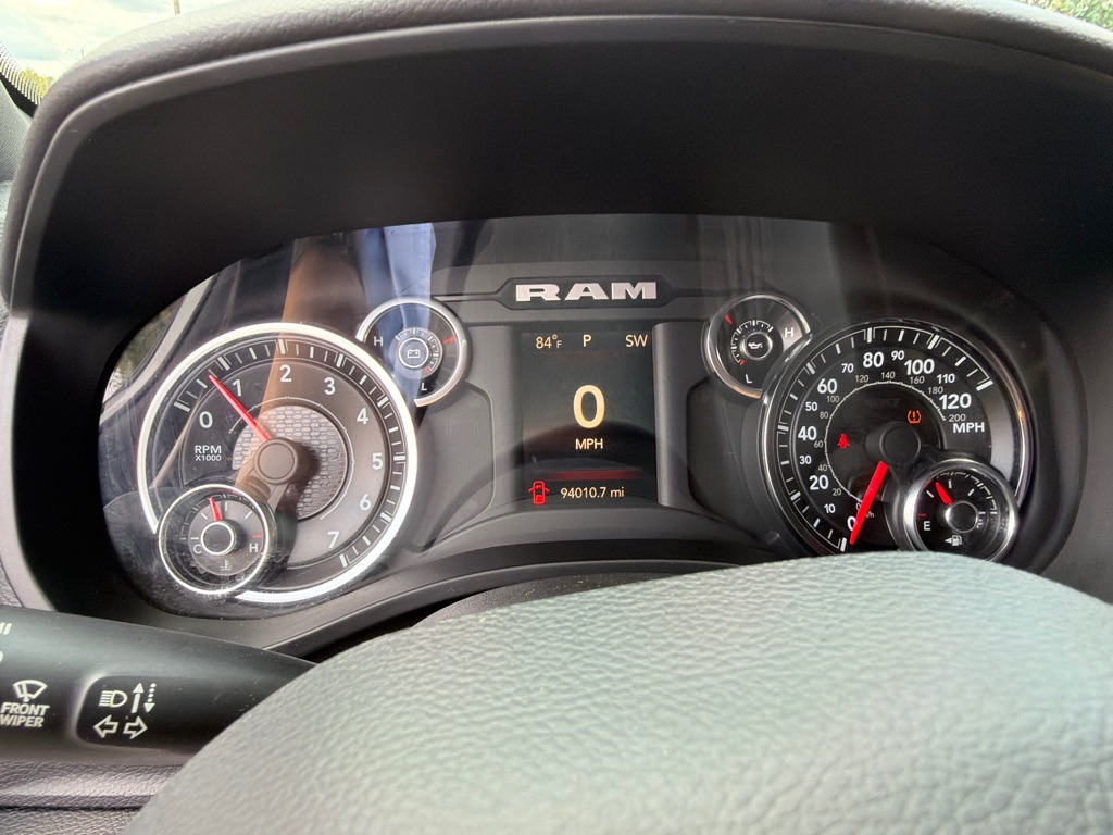Photo 22 of this RAM 1500