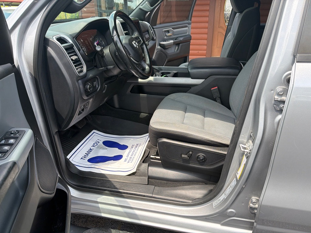 Photo 17 of this RAM 1500