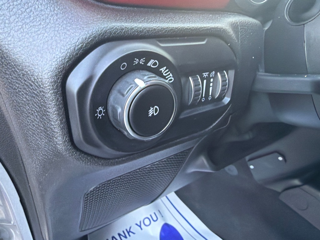 Photo 19 of this JEEP WRANGLER UNLIMI