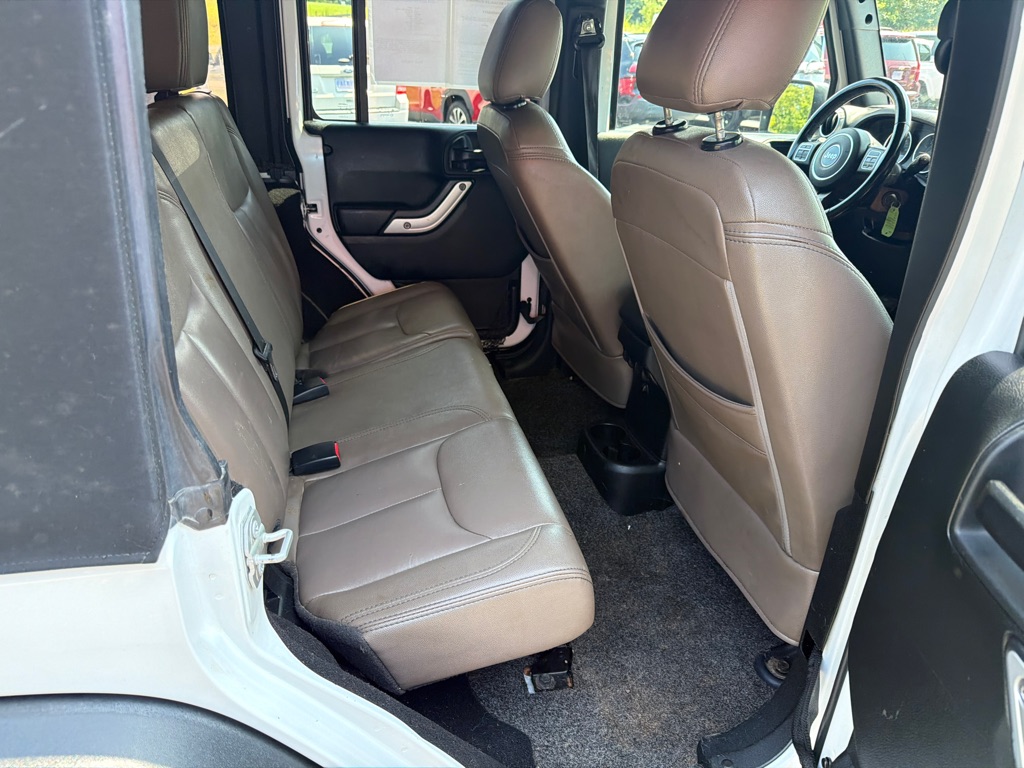 Photo 10 of this JEEP WRANGLER JK UNL