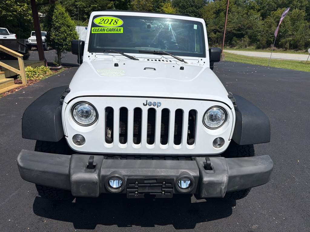 Photo 3 of this JEEP WRANGLER JK UNL