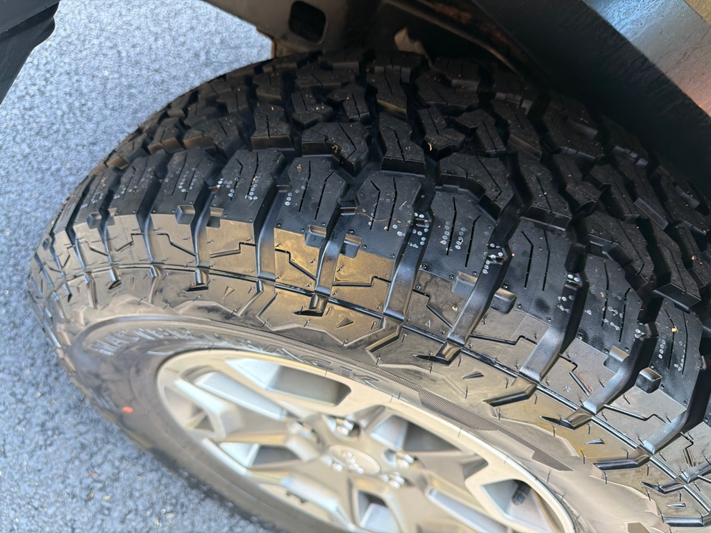 Photo 7 of this JEEP WRANGLER JK UNL