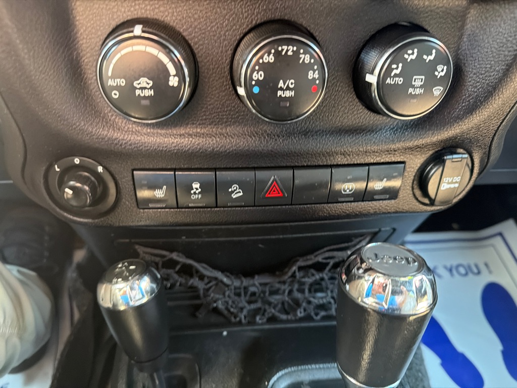 Photo 20 of this JEEP WRANGLER JK UNL