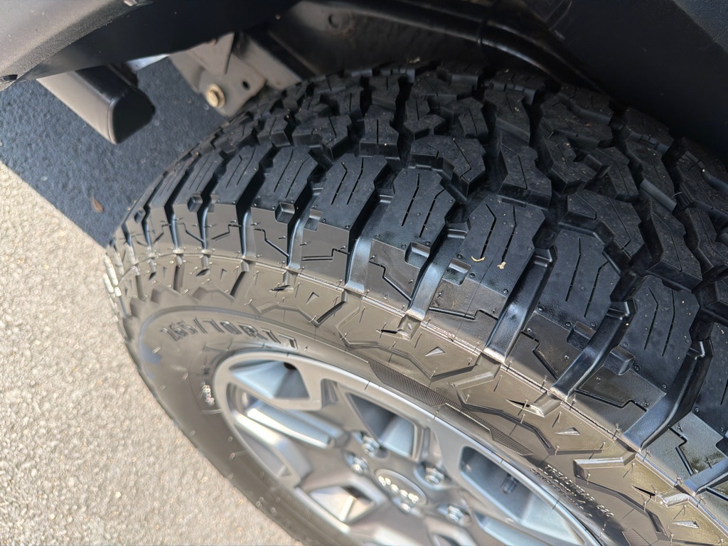 Photo 13 of this JEEP WRANGLER JK UNL