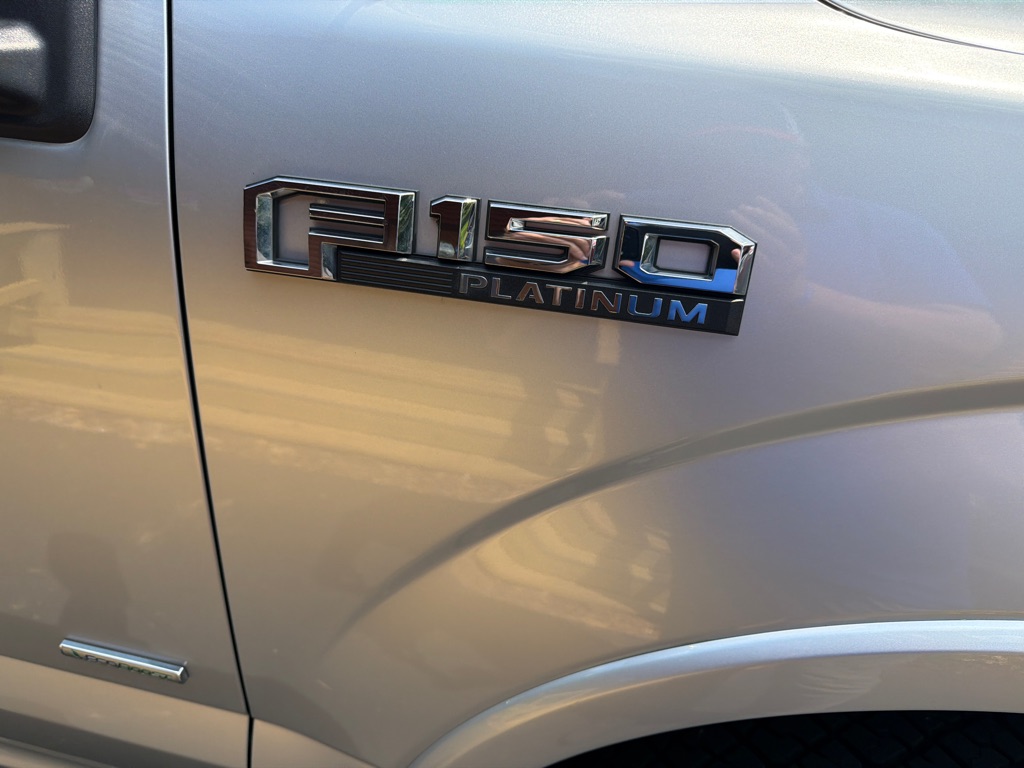 Photo 6 of this FORD F-150
