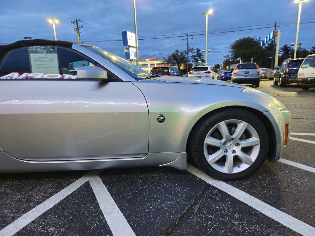 Photo 20 of this NISSAN 350Z