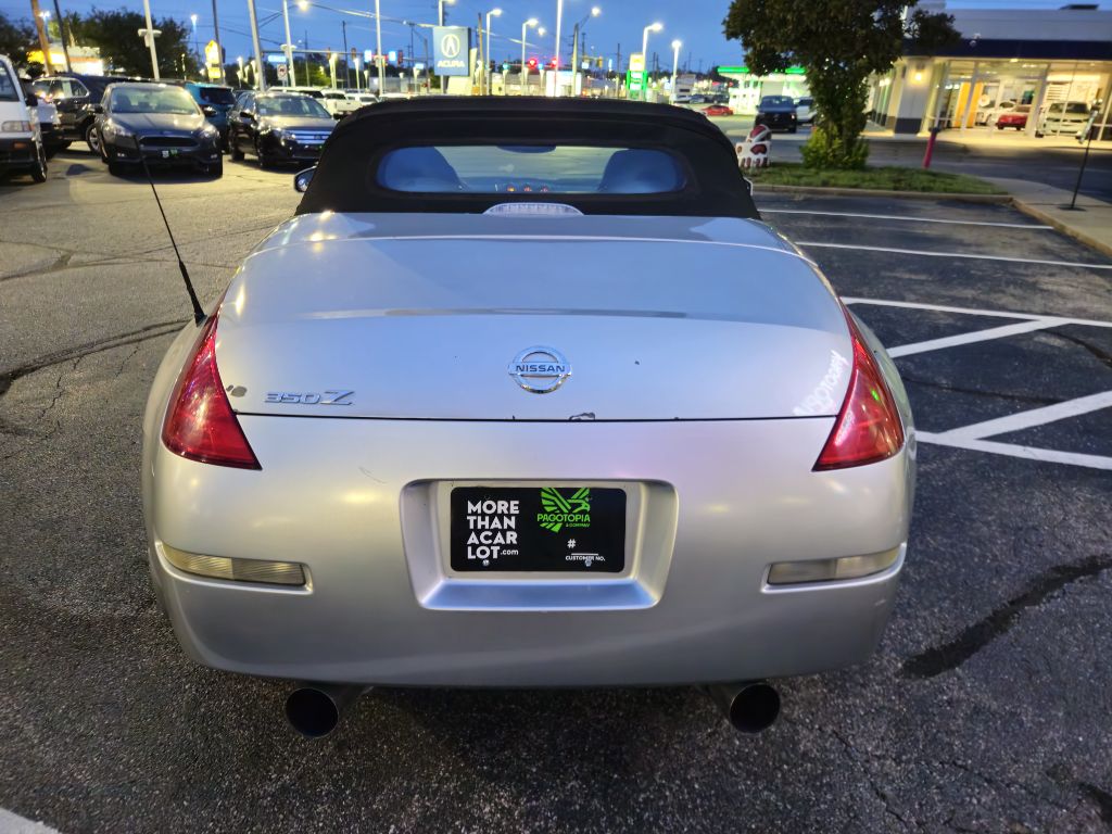 Photo 14 of this NISSAN 350Z