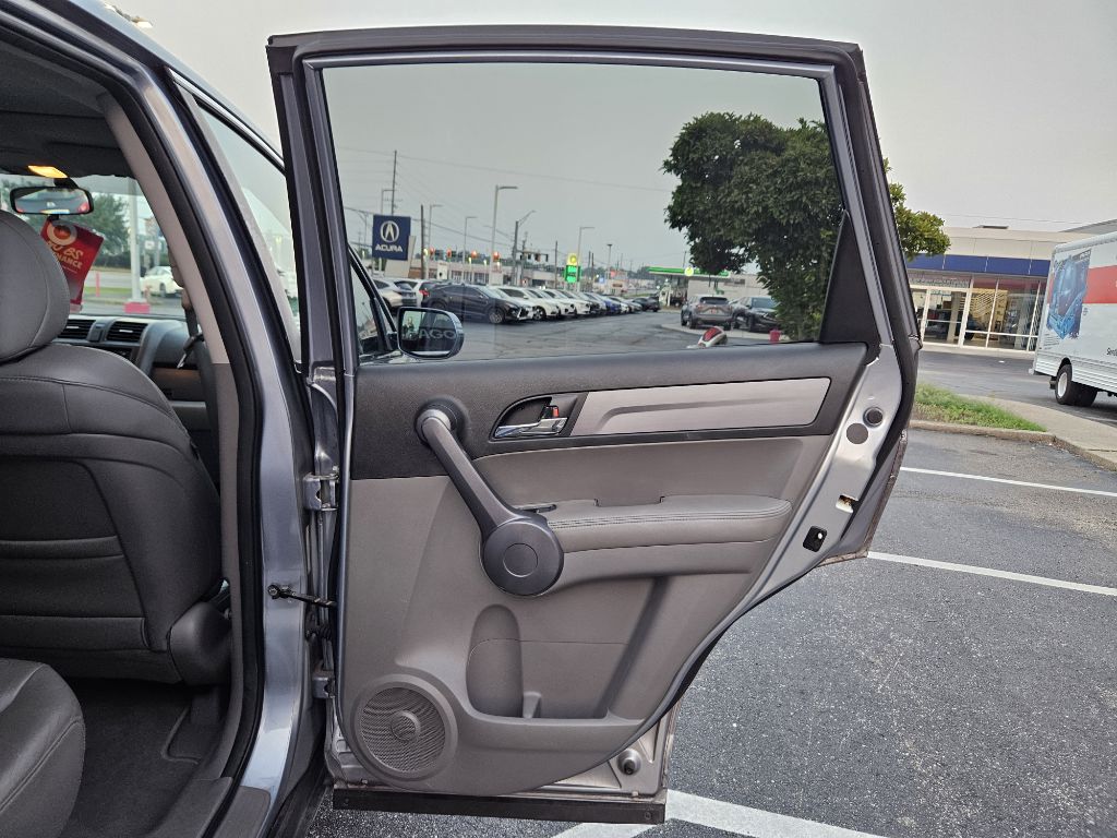 Photo 25 of this HONDA CR-V