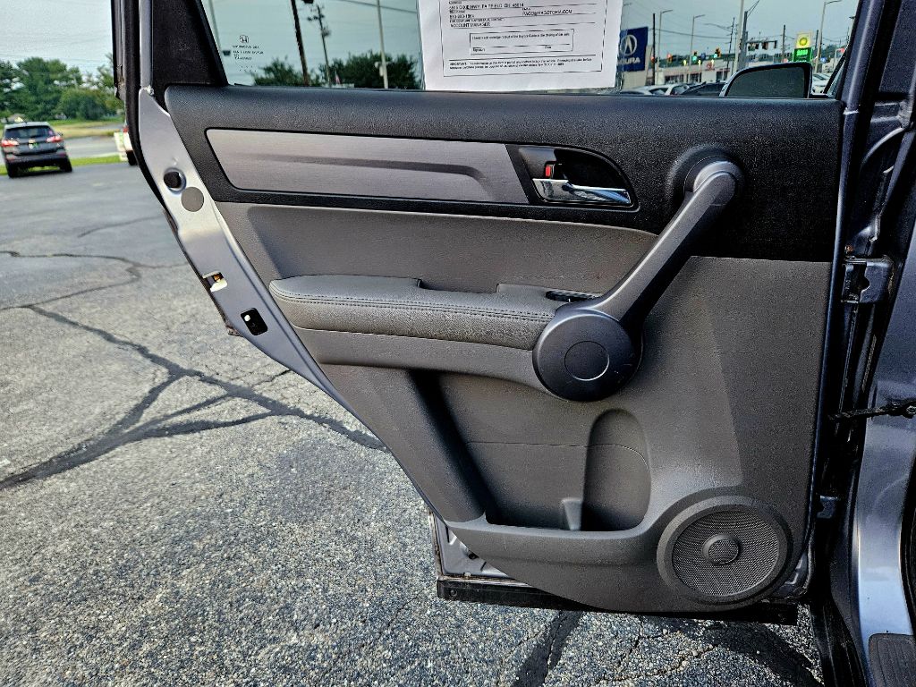 Photo 36 of this HONDA CR-V