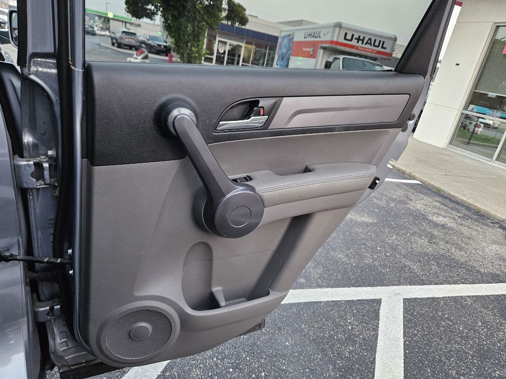 Photo 26 of this HONDA CR-V