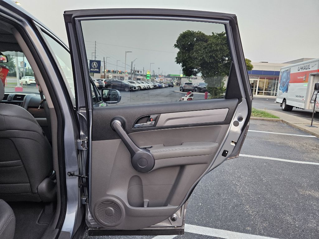 Photo 33 of this HONDA CR-V