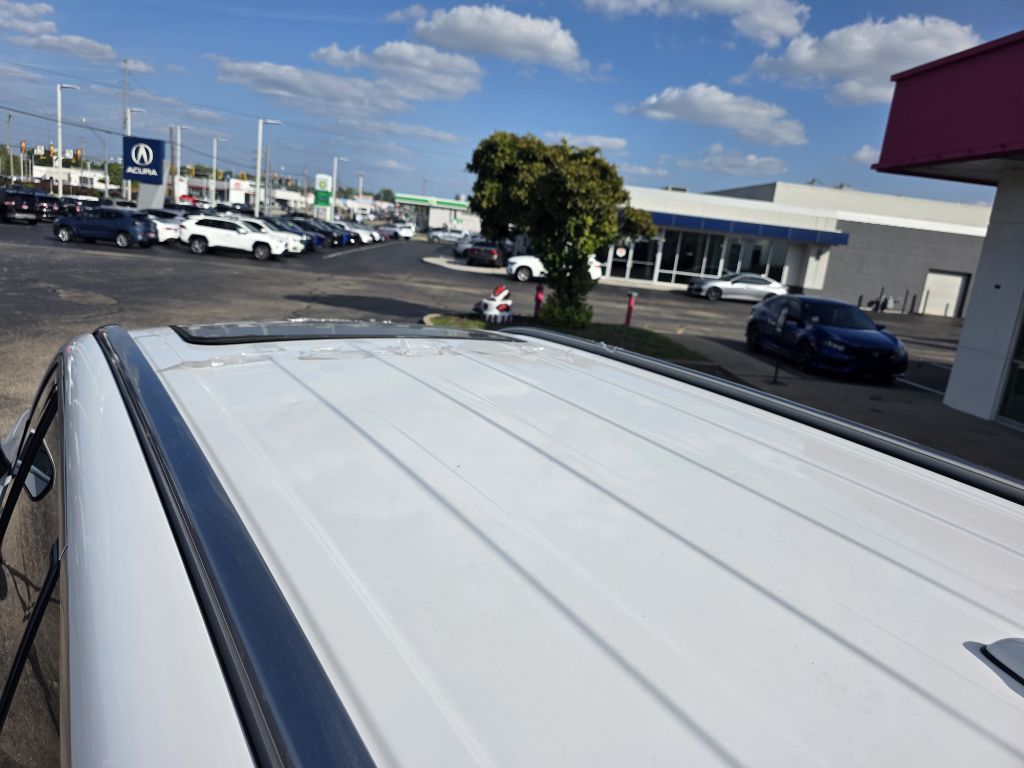 Photo 18 of this KIA TELLURIDE