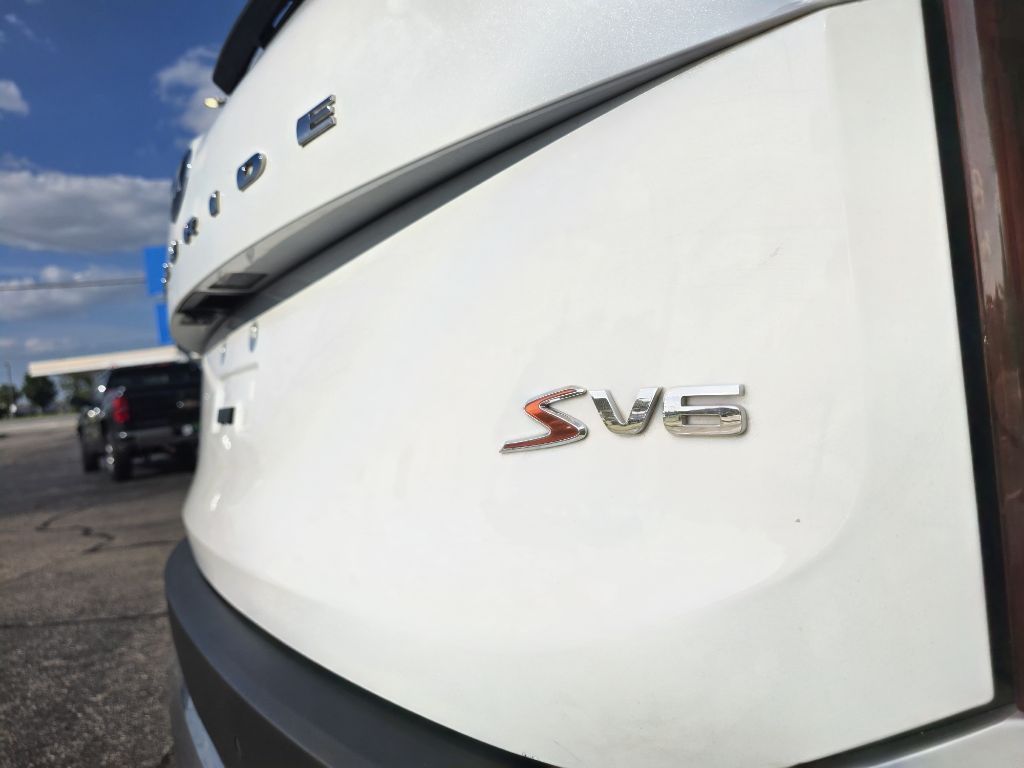 Photo 3 of this KIA TELLURIDE