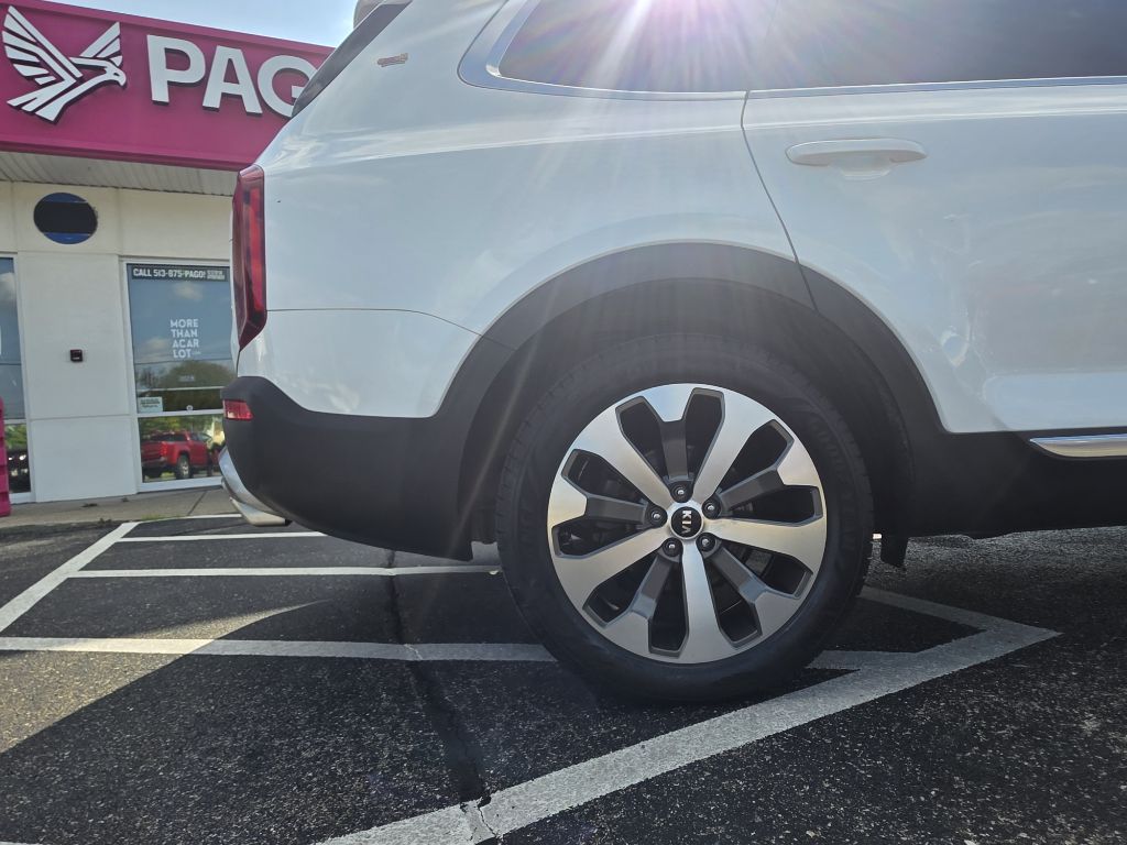 Photo 53 of this KIA TELLURIDE
