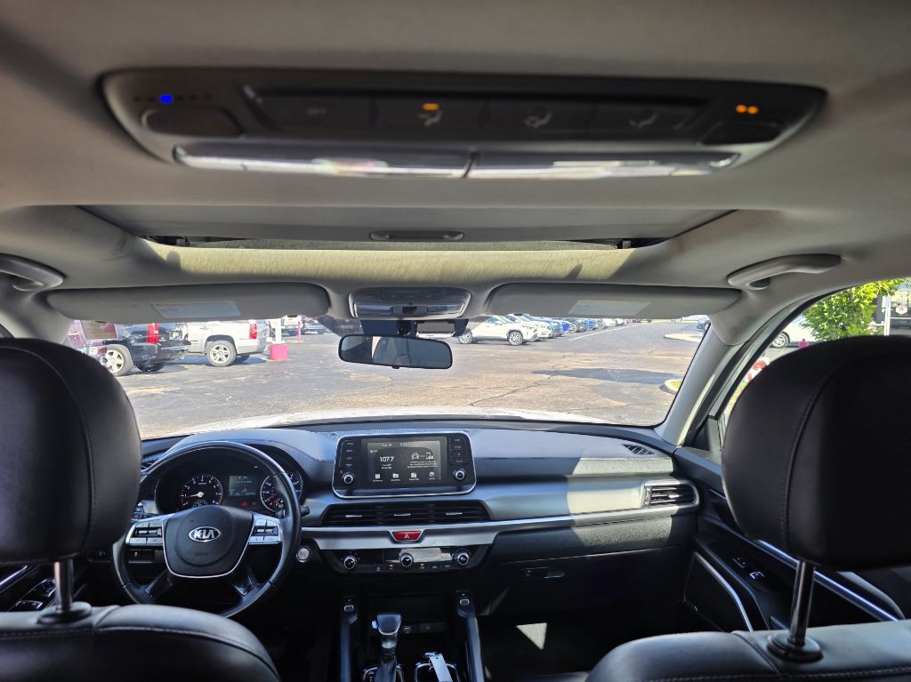 Photo 34 of this KIA TELLURIDE