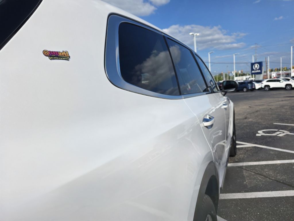 Photo 5 of this KIA TELLURIDE