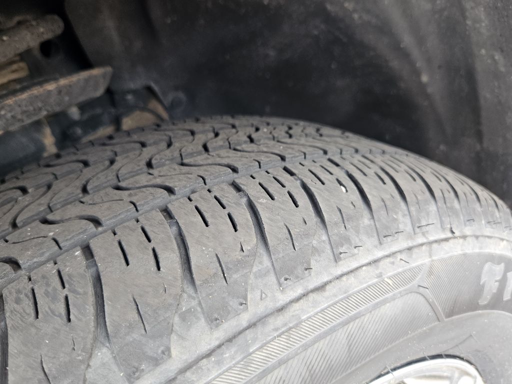Photo 29 of this JEEP CHEROKEE