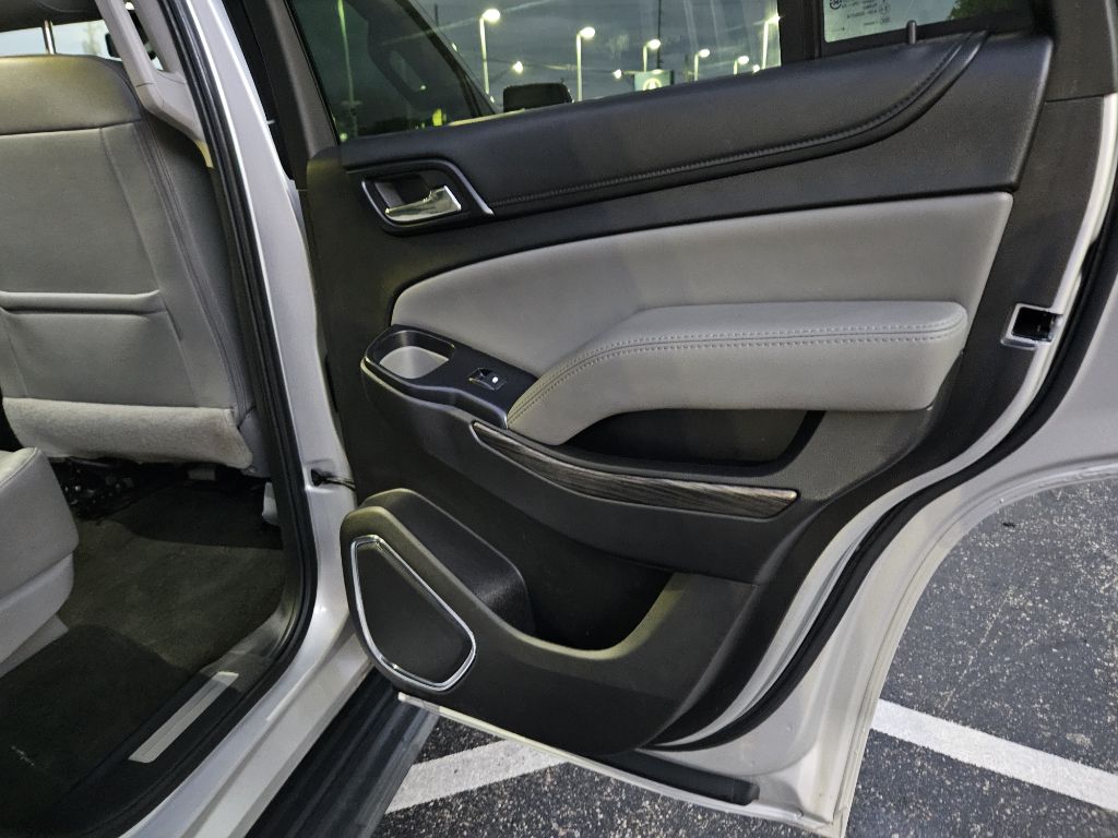 Photo 43 of this CHEVROLET TAHOE