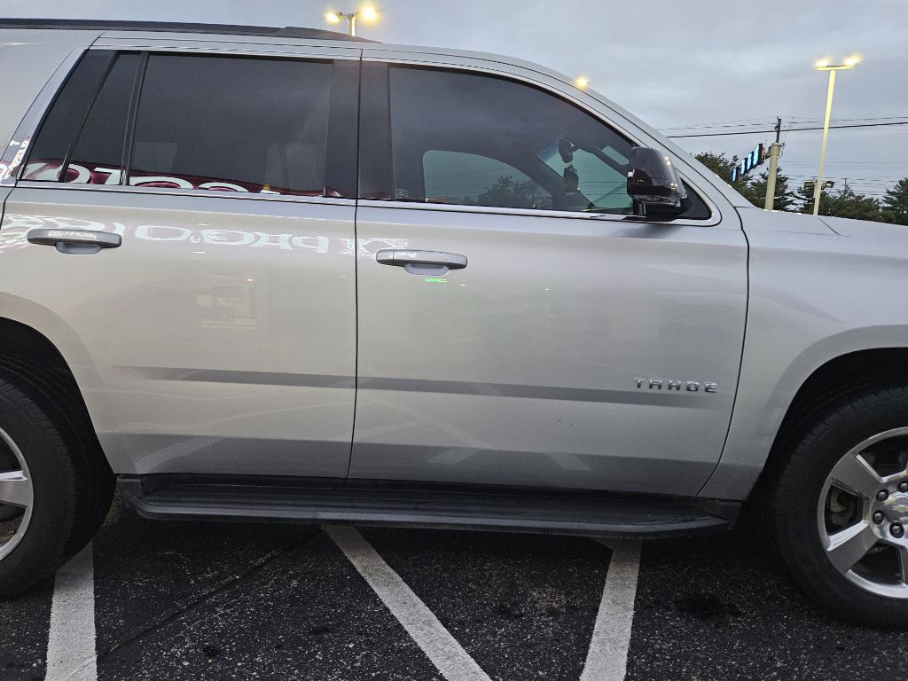 Photo 6 of this CHEVROLET TAHOE