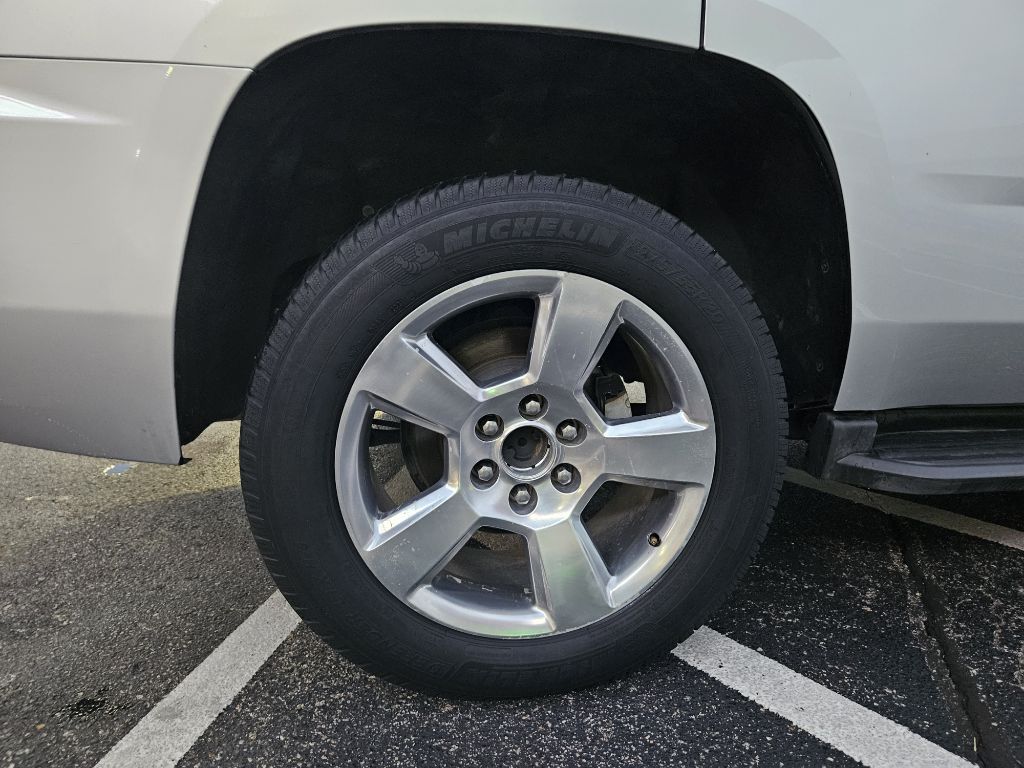 Photo 20 of this CHEVROLET TAHOE