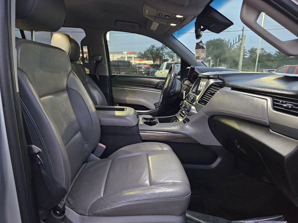 Photo 23 of this CHEVROLET TAHOE