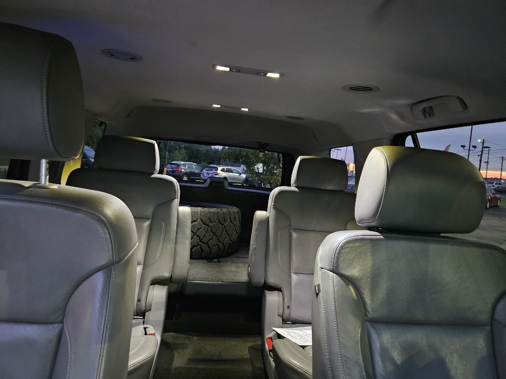 Photo 27 of this CHEVROLET TAHOE