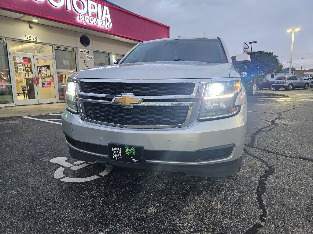 Photo 4 of this CHEVROLET TAHOE