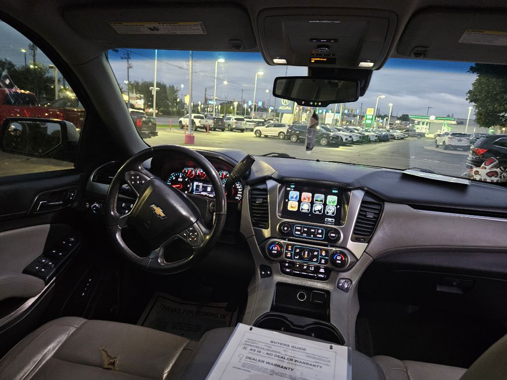 Photo 32 of this CHEVROLET TAHOE