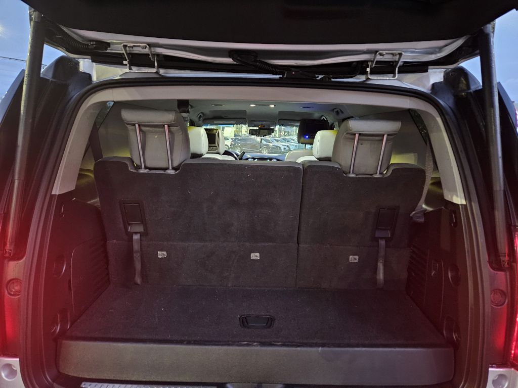 Photo 38 of this CHEVROLET TAHOE