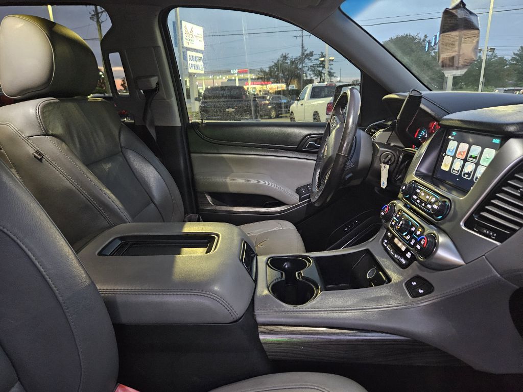 Photo 28 of this CHEVROLET TAHOE
