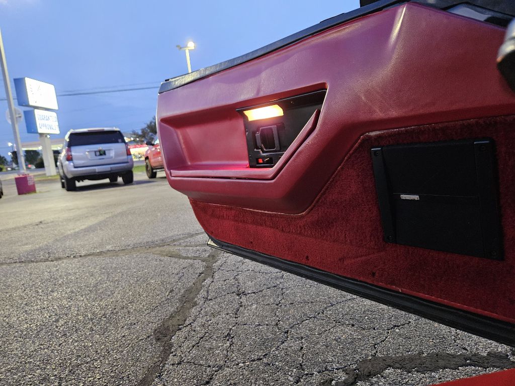 Photo 16 of this CHEVROLET CORVETTE
