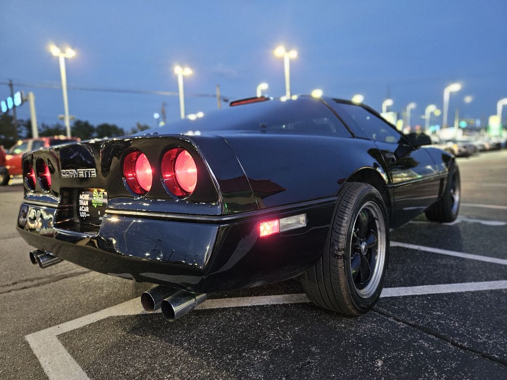 Photo 7 of this CHEVROLET CORVETTE