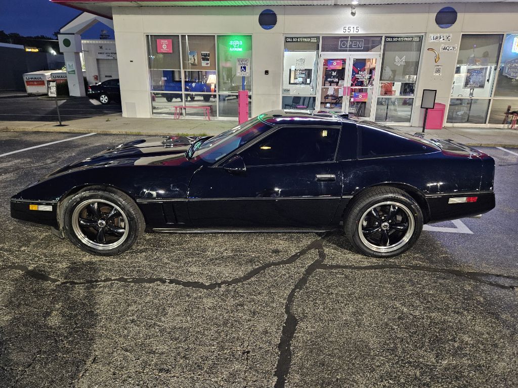 Photo 25 of this CHEVROLET CORVETTE