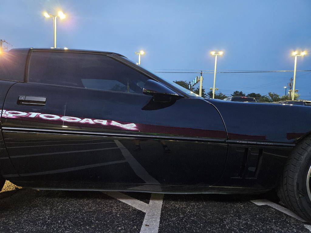 Photo 13 of this CHEVROLET CORVETTE