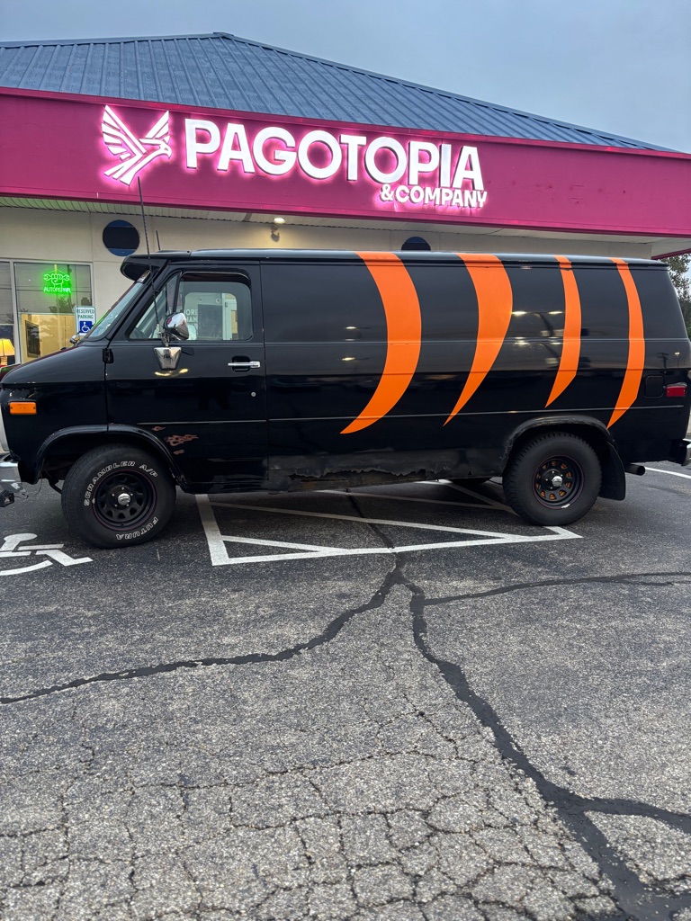 Photo 2 of this CHEVROLET CHEVY VAN