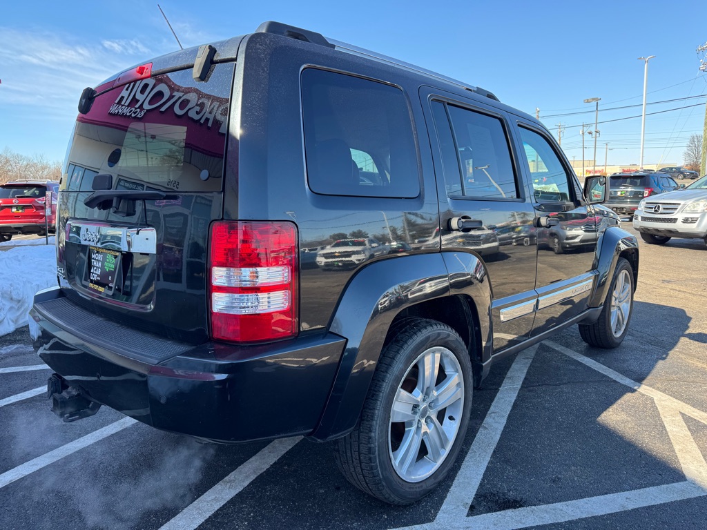 Photo 5 of this JEEP LIBERTY