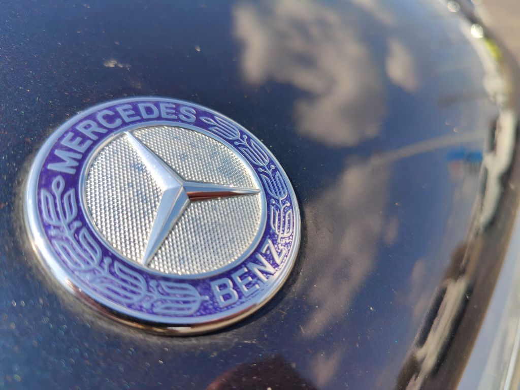 Photo 3 of this MERCEDES-BENZ CLK 350