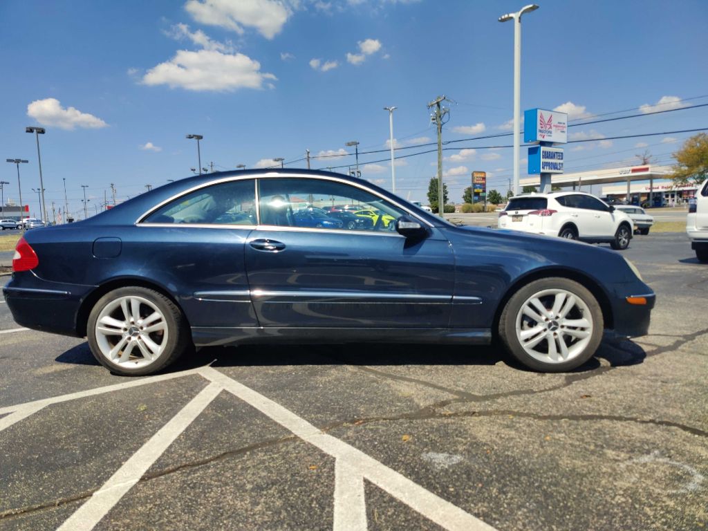 Photo 6 of this MERCEDES-BENZ CLK 350