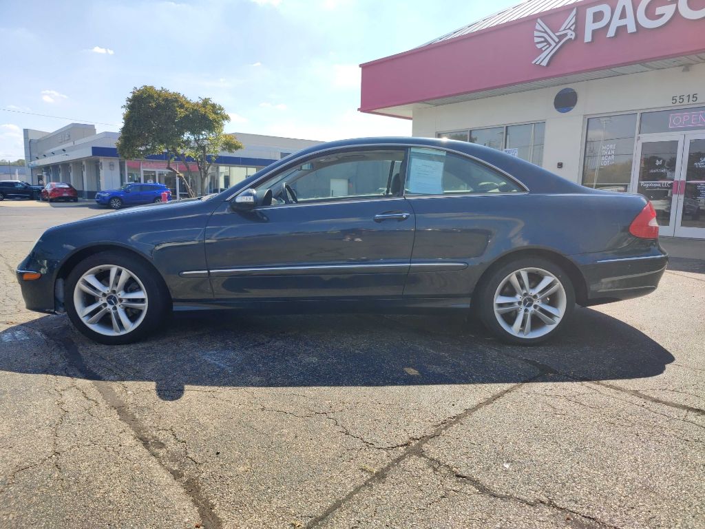 Photo 7 of this MERCEDES-BENZ CLK 350