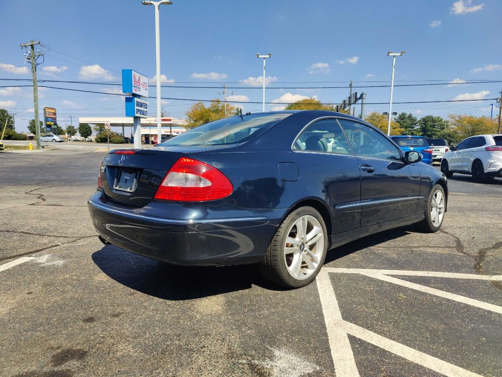 Photo 9 of this MERCEDES-BENZ CLK 350
