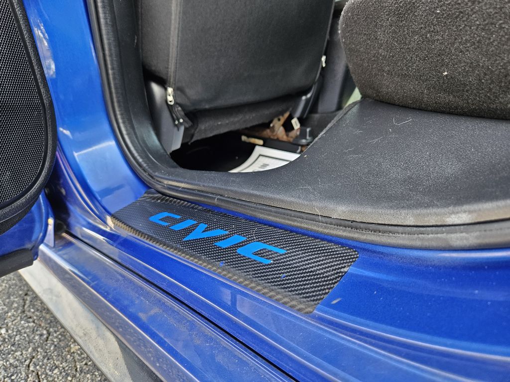 Photo 25 of this HONDA CIVIC